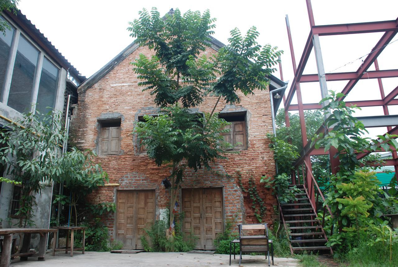 Trace Hotelistro Chiang Mai Bagian luar foto